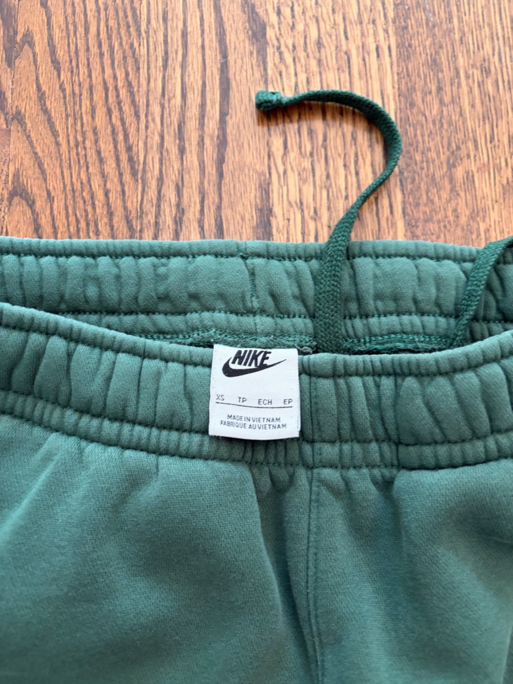 Nike Kids Forest Green Sweatpants with Drawstring Waist - Picture 2 of 3